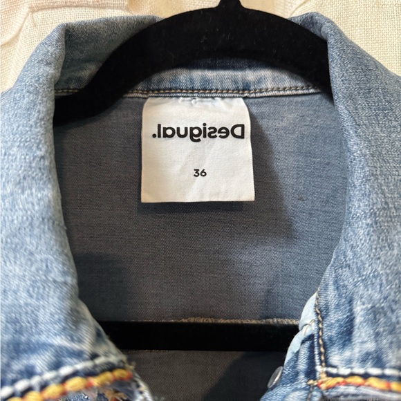 Desigual Pakaian Jadi Wanita Denim Jacket with Knit Sleeves Floral Embroidery 36 - Picture 5 of 8